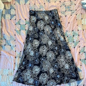 Floral mid skirt